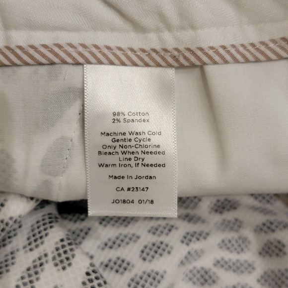 Talbots Slim Crop Cheetah Spot Pants Size 18WP Black White Animal Print NWOT NEW - Picture 7 of 7